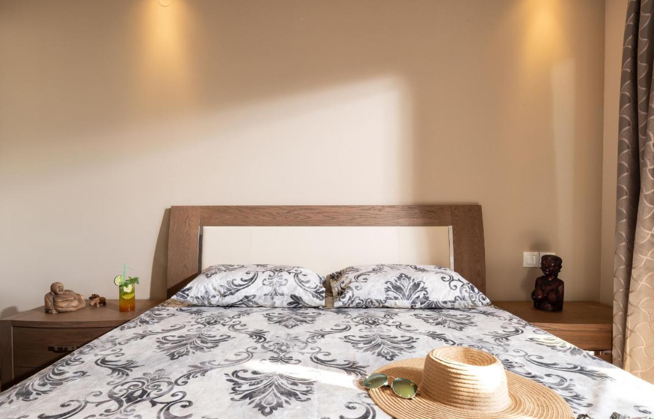 Sunset Studios - Suites With Seaview & Back Side Apartements Торони Экстерьер фото