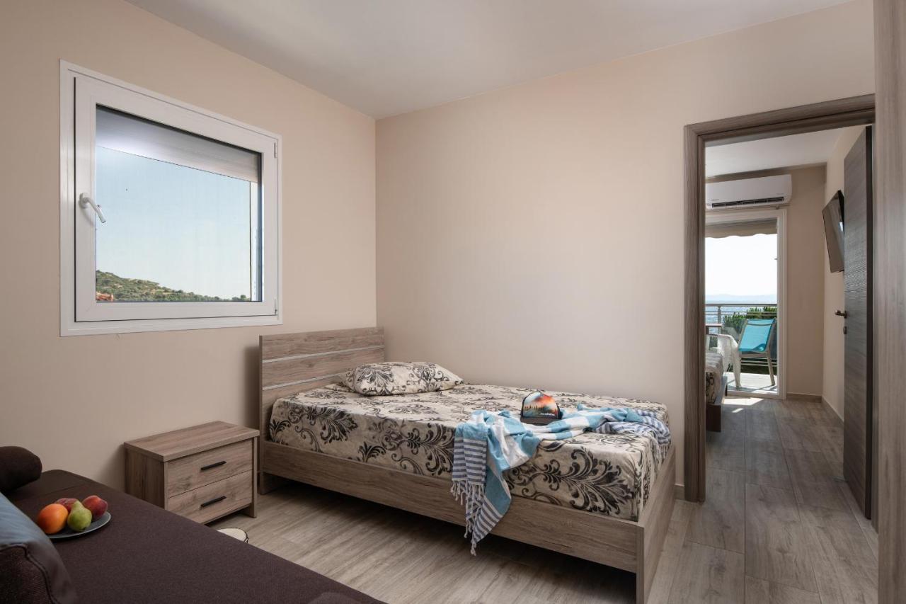Sunset Studios - Suites With Seaview & Back Side Apartements Торони Экстерьер фото
