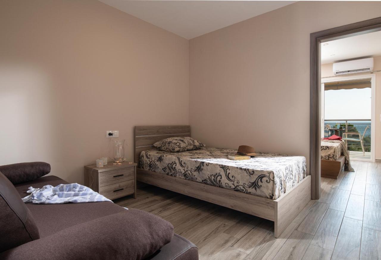 Sunset Studios - Suites With Seaview & Back Side Apartements Торони Экстерьер фото