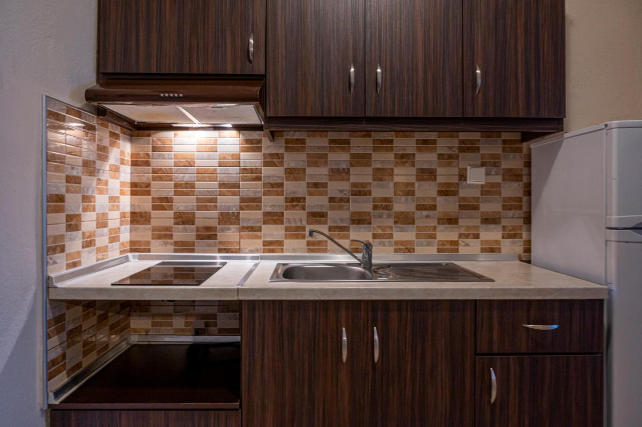 Sunset Studios - Suites With Seaview & Back Side Apartements Торони Экстерьер фото